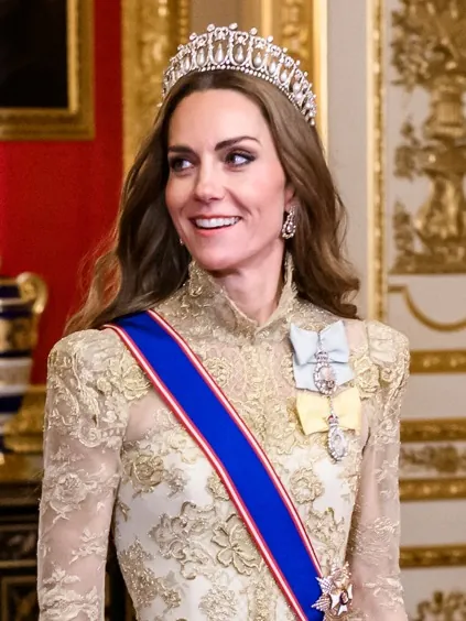 princess-kate-reggio-emilia-nature-learning Catherine, Princess of Wales, attending a formal royal event in an ornate gown and tiara, featured in an article about Reggio Emilia and nature-based early childhood education.